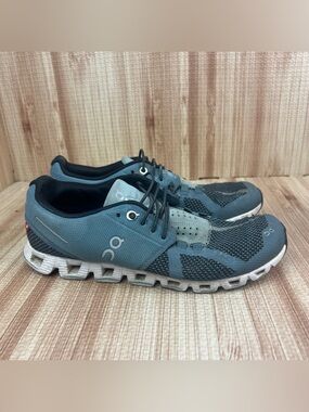 On Cloud Shoes W Sz 7.5 Cloud Running Athletic Sneakers Tide Magnet Blue